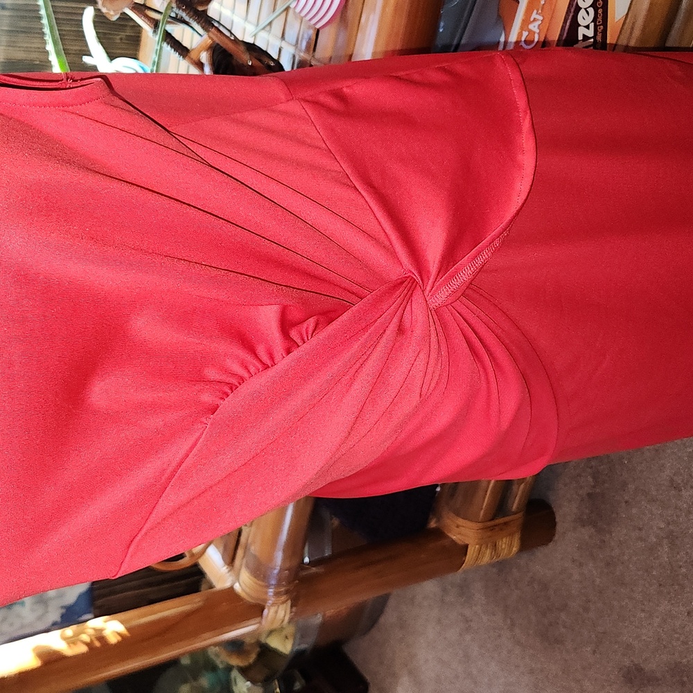 Red Stylish Dress - Picture 2 of 7
